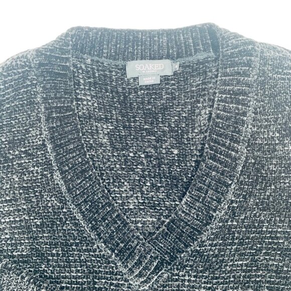 SOAKED IN LUXURY Chenille V-Neck Pullover Sweater size medium Black - Picture 9 of 11